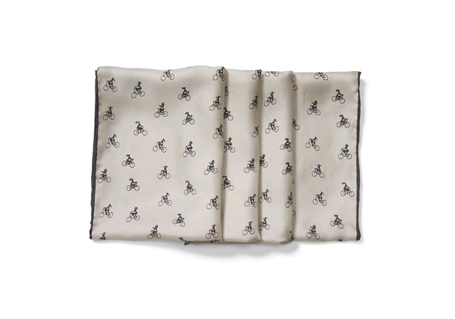 liana-bicycle-scarf_032712 liana-bicycle-scarf_032712